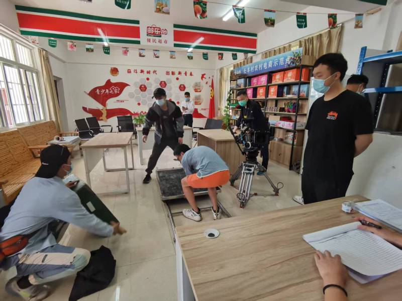 追星女孩心理学分析报告：揭东区广告片拍摄公司揭秘饭圈应援式传播逻辑